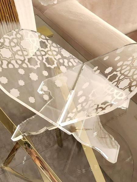 ستاند للقرآن الكريم