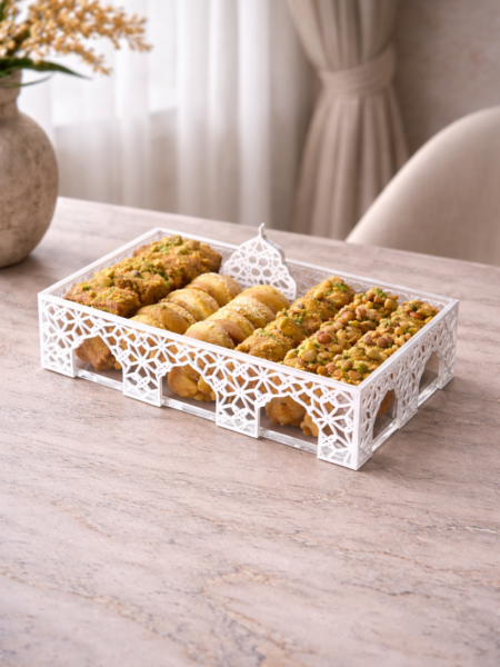 white design box 
30x20x7 cm