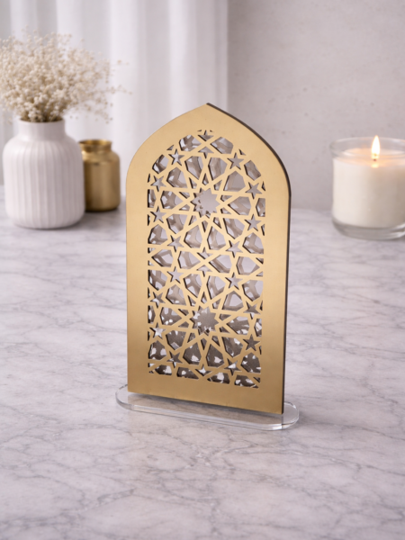 ستاند شرقي لون ذهبي مطفي
ارتفاع 30 cm