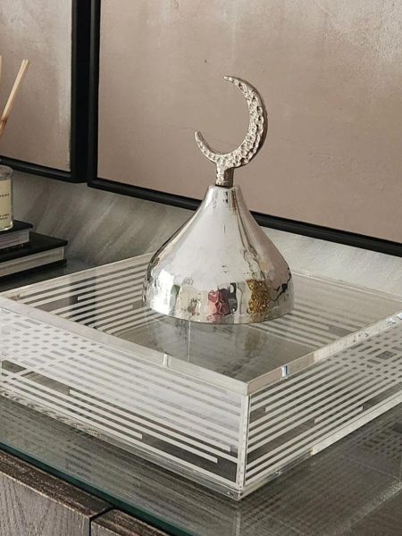 Box 25x25x7 cm