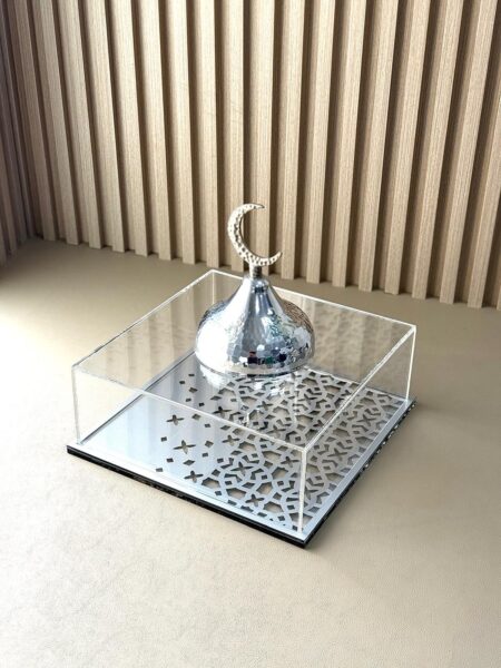 قاعده مع غطا 
30x30x10 cm