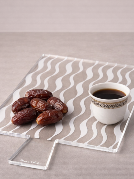 صينيه ضيافه تصميم خطوط مودرن على شكل مفرمه 45x25 cm