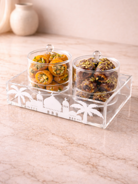 قاعده رمضانيه مع علبتين